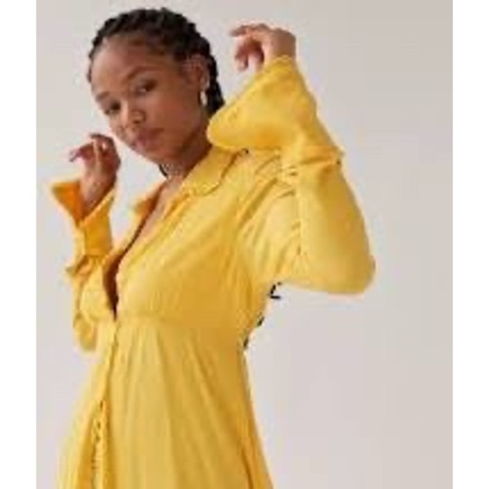 NWT‎ Urban Outfitters Yellow Open Back Button Down High Low Peplum Top Medium - Picture 4 of 11